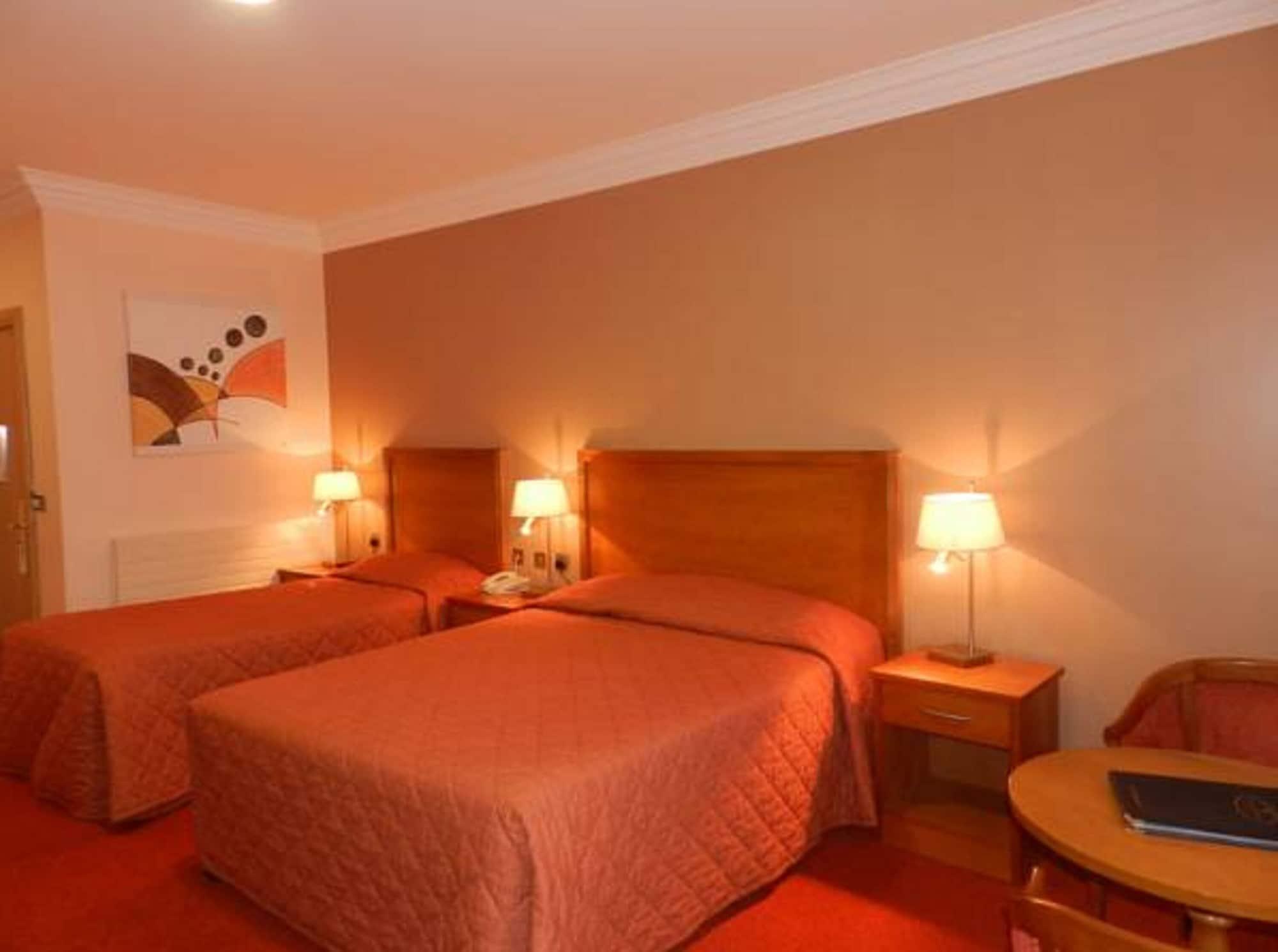 Lady Gregory Hotel, Leisure Club & Beauty Rooms Горт Экстерьер фото