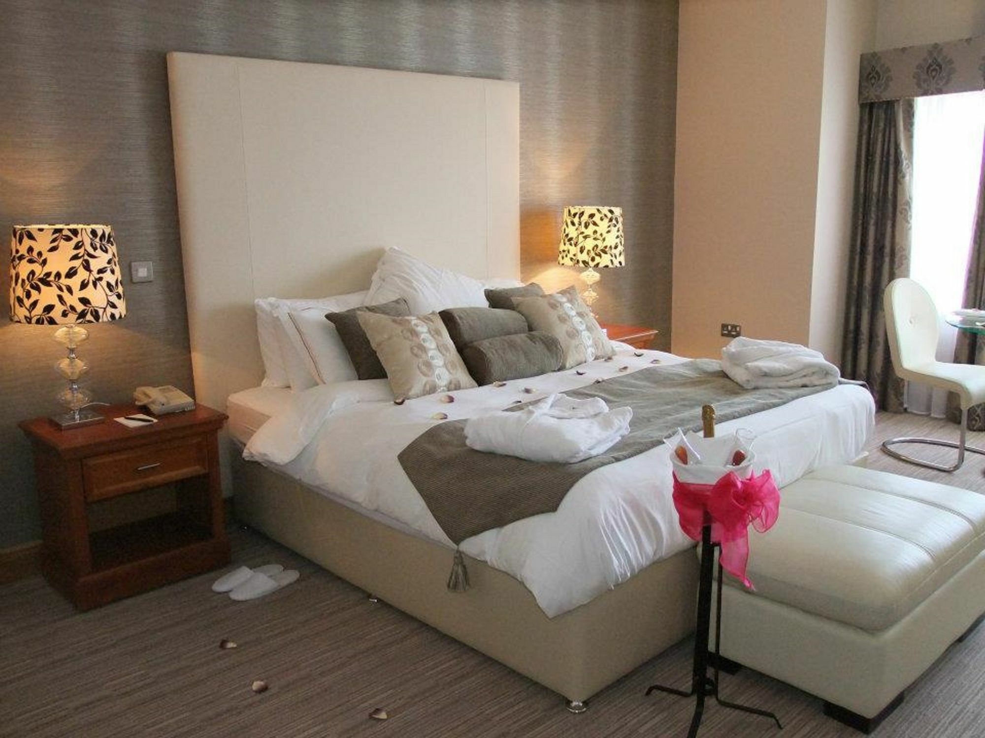 Lady Gregory Hotel, Leisure Club & Beauty Rooms Горт Экстерьер фото